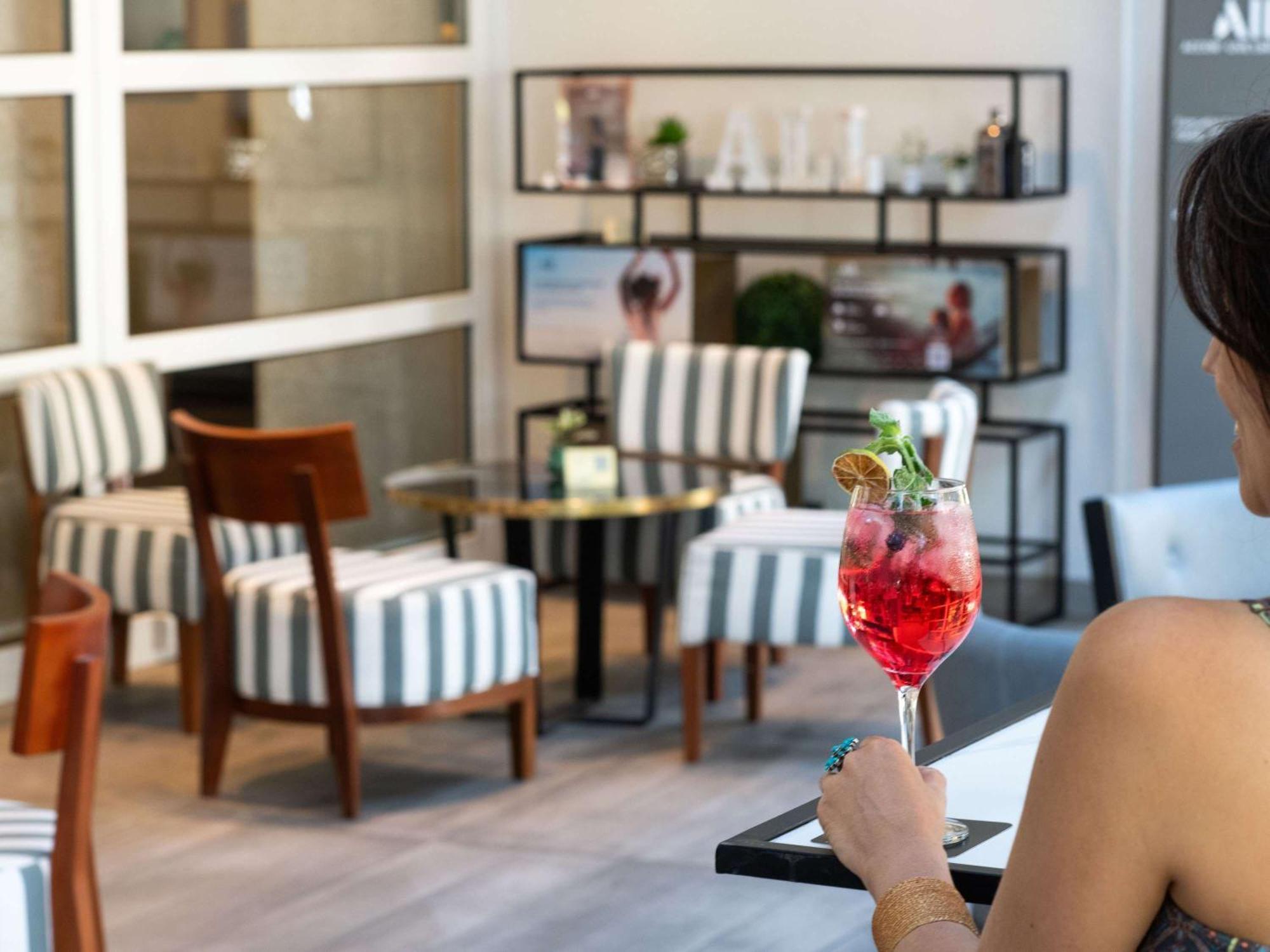 圣地亚哥维塔库拉诺富特酒店 外观 照片