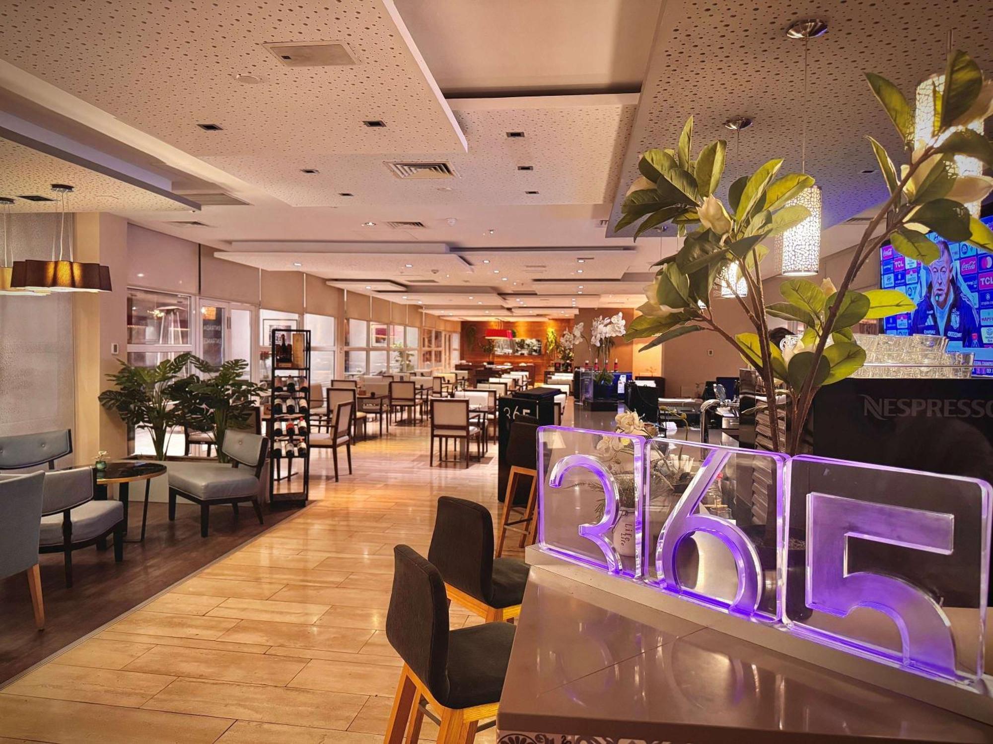 圣地亚哥维塔库拉诺富特酒店 外观 照片